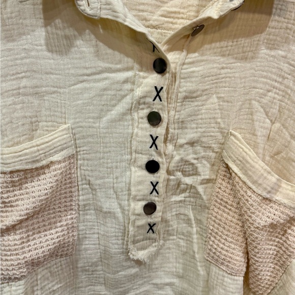 Brand New POL Textured Henley Top - Picture 3 of 3